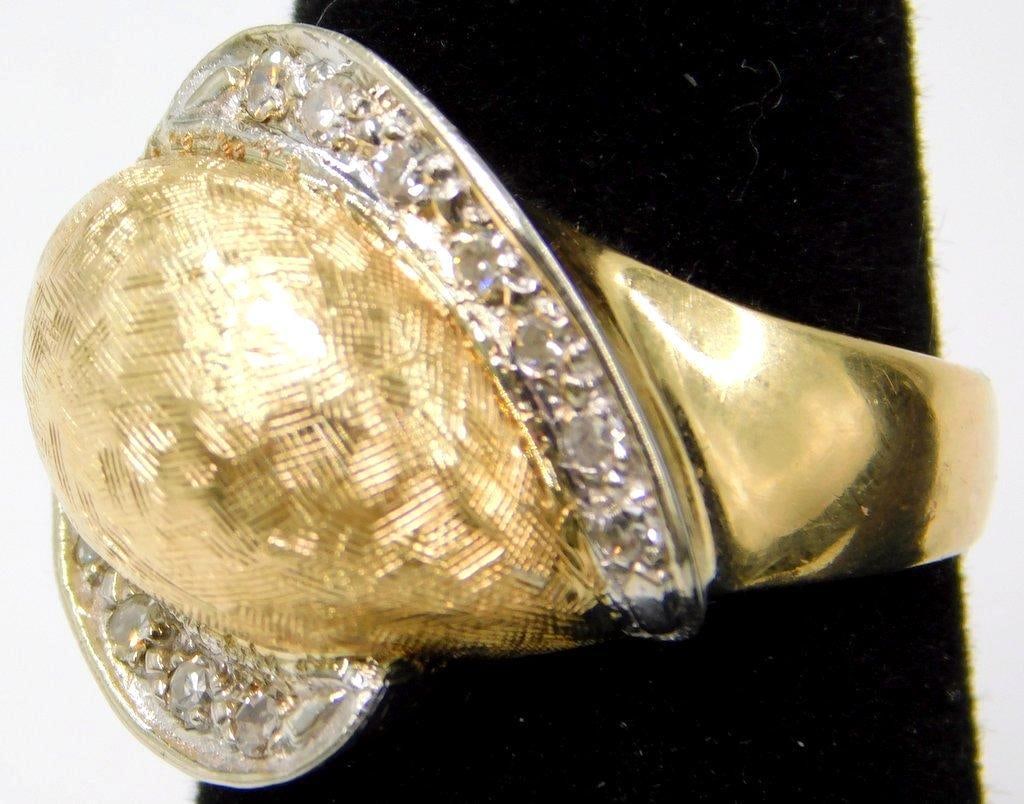 Bold 14K Gold Ring w/ 14 Diamonds (1 of 7)