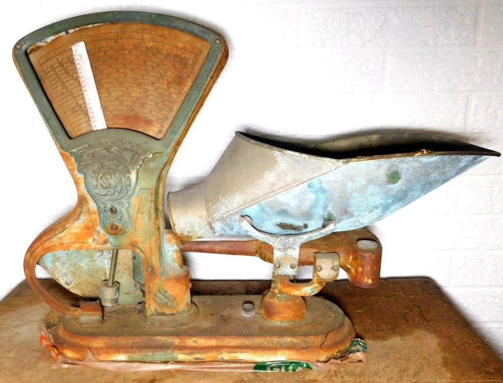 Toledo Scale Rustic Cast Iron Balance Scale w/ Scoop (1 of 18)