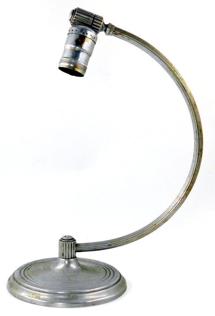 Vintage American Chase Art Deco Chrome Table Lamp c. 1930-40 (1 of 9)