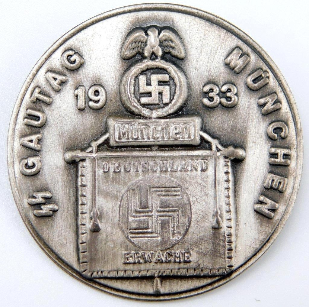 1933 SS GAUTAG MUNCHEN Tinnie Badge (1 of 3)