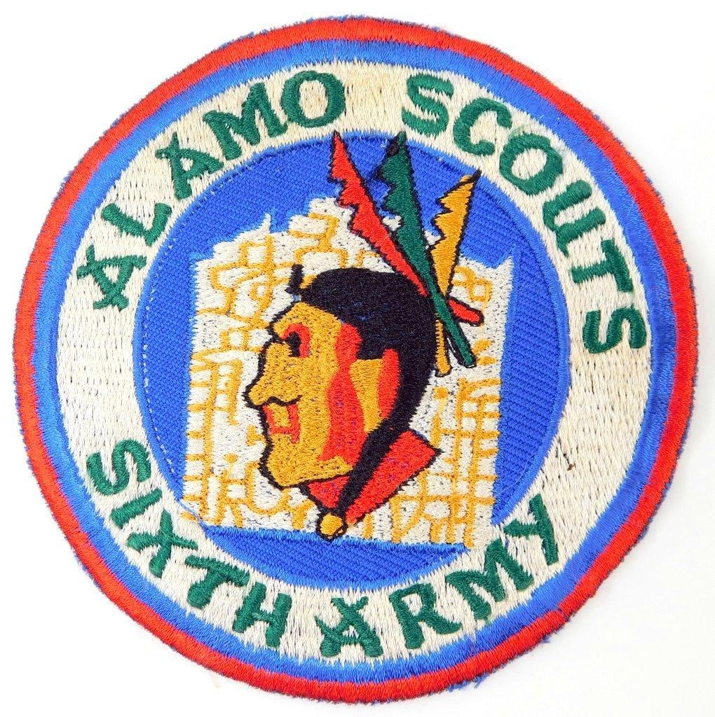 Rare US WWII ALAMO SCOUTS SIXTH ARMY Shoulder Patch (1 of 3)