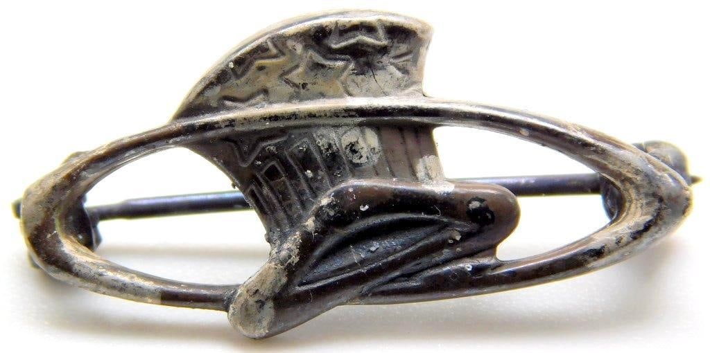 US World War I 94th Aero Squadron Hat In The Ring Lapel Badge (1 of 3)