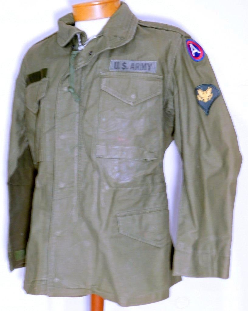 US Army M-65 Zip Field Jacket w/ Patches, Short Medium (1 of 18)