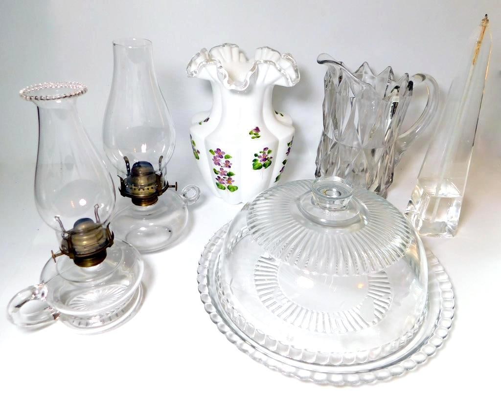 Glassware, Oil Lamps, and Decorative Pieces (1 of 9)