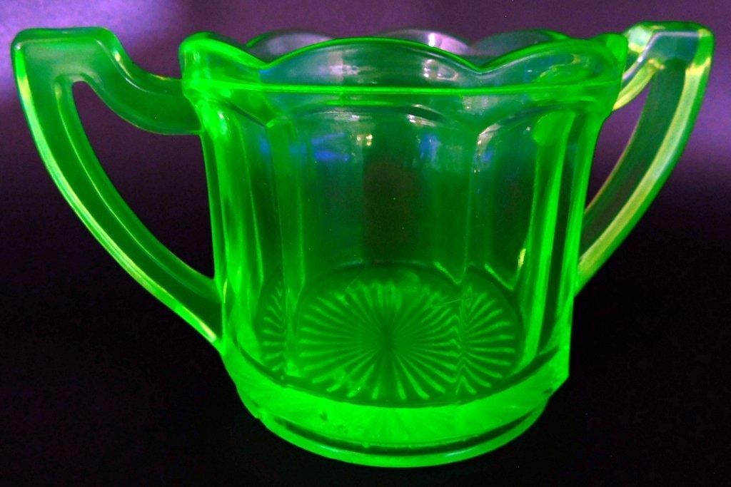 Green Depression Uranium Glass Creamer and Sugar Dish w/ Scalloped Rim - 3