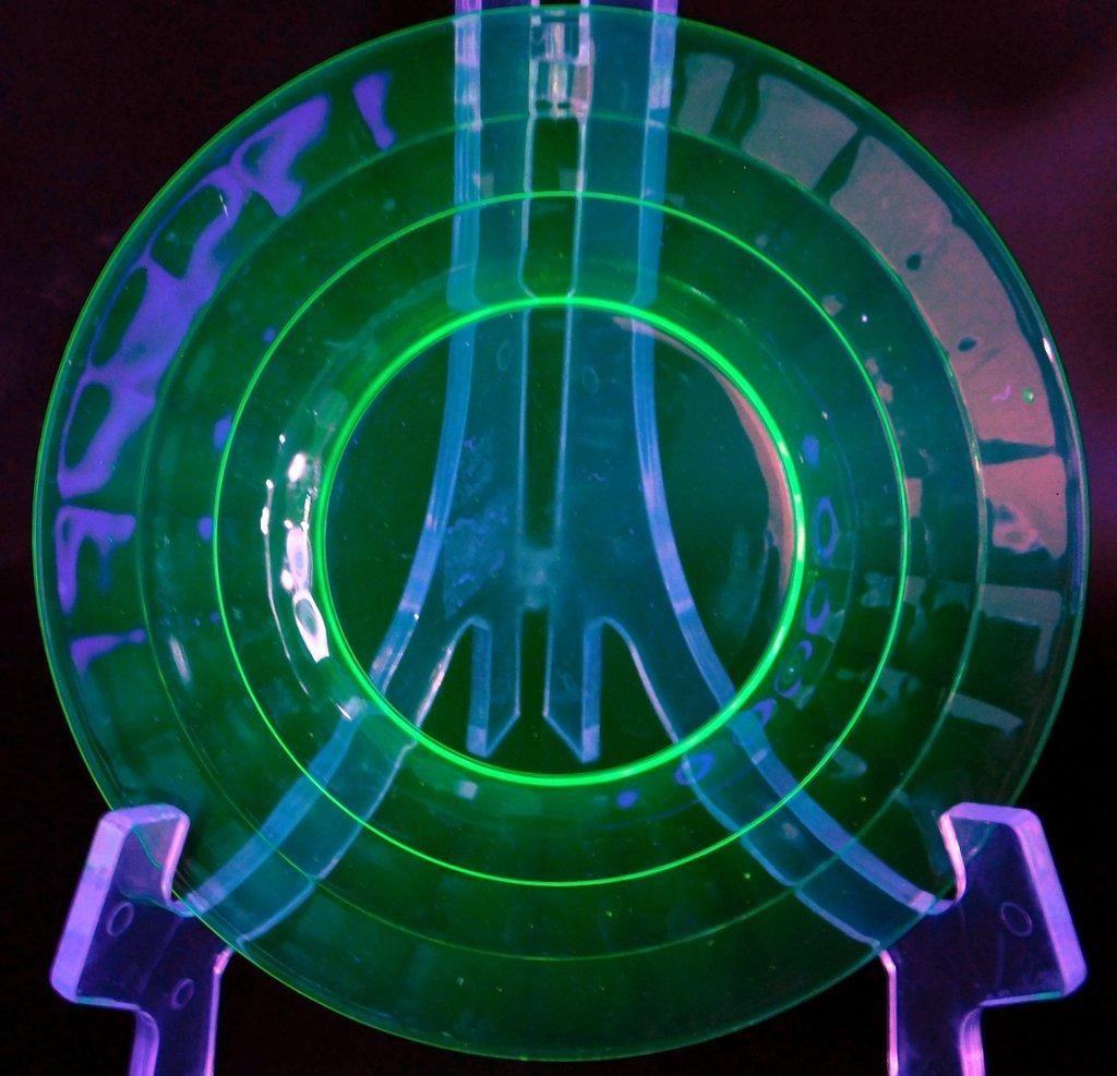 Uranium Glass Luncheon Plates, (5) - 3