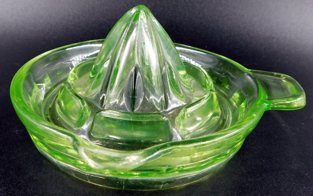 Uranium Glass Citrus Citrus Juicer w/ Handle and Starburst Base - 3