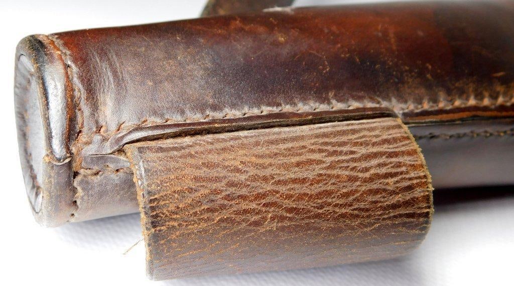 Antique English Hunting Glass Saddle Fask in Leather Case - 16