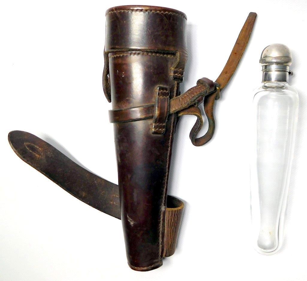 Antique English Hunting Glass Saddle Fask in Leather Case (1 of 20)