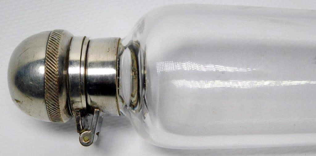 Antique English Hunting Glass Saddle Fask in Leather Case - 7