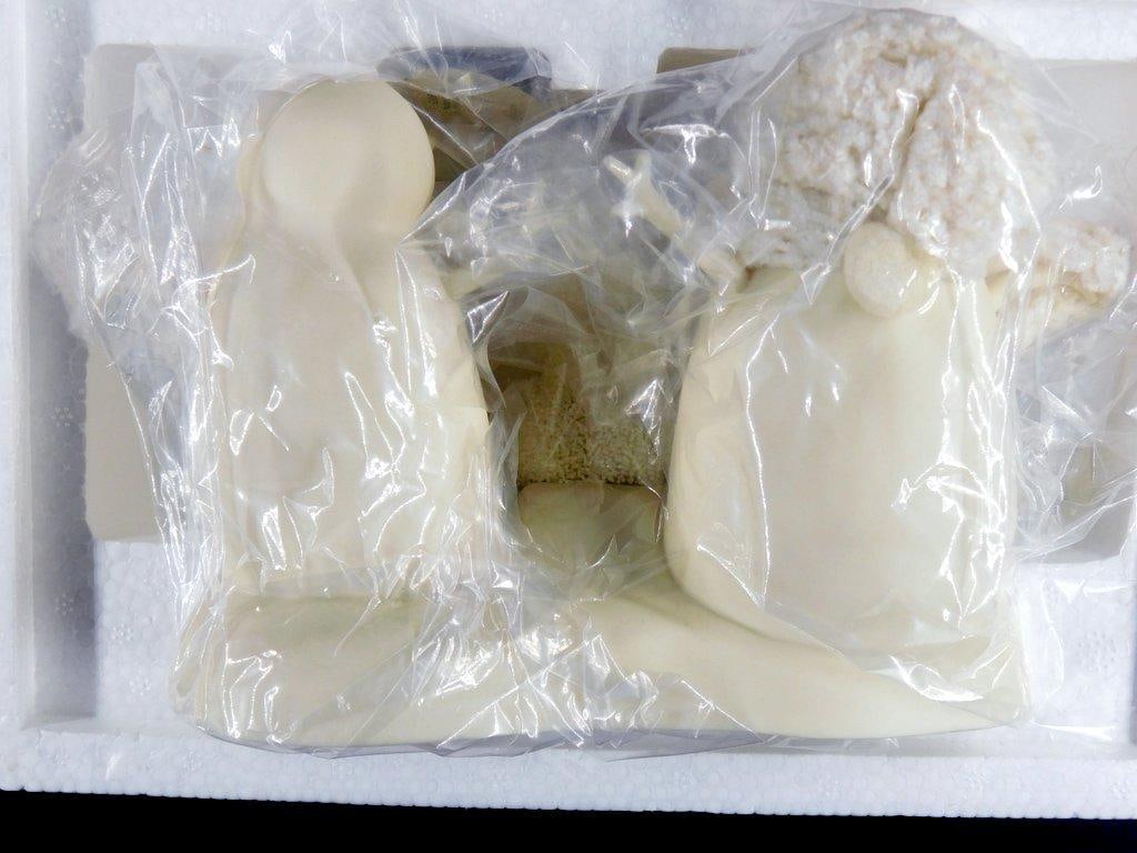 Department 56 Snowbabies 2003 Hooked on Knitting Figurine w/ Original Box - 3