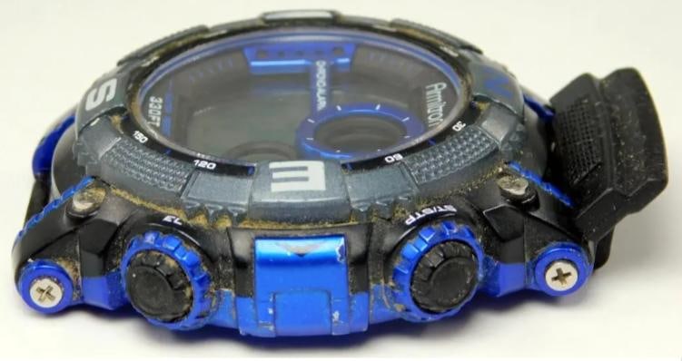 Armitron All-Sport Digital Watch with Chrono Alarm and 330FT Water Resistance - 4