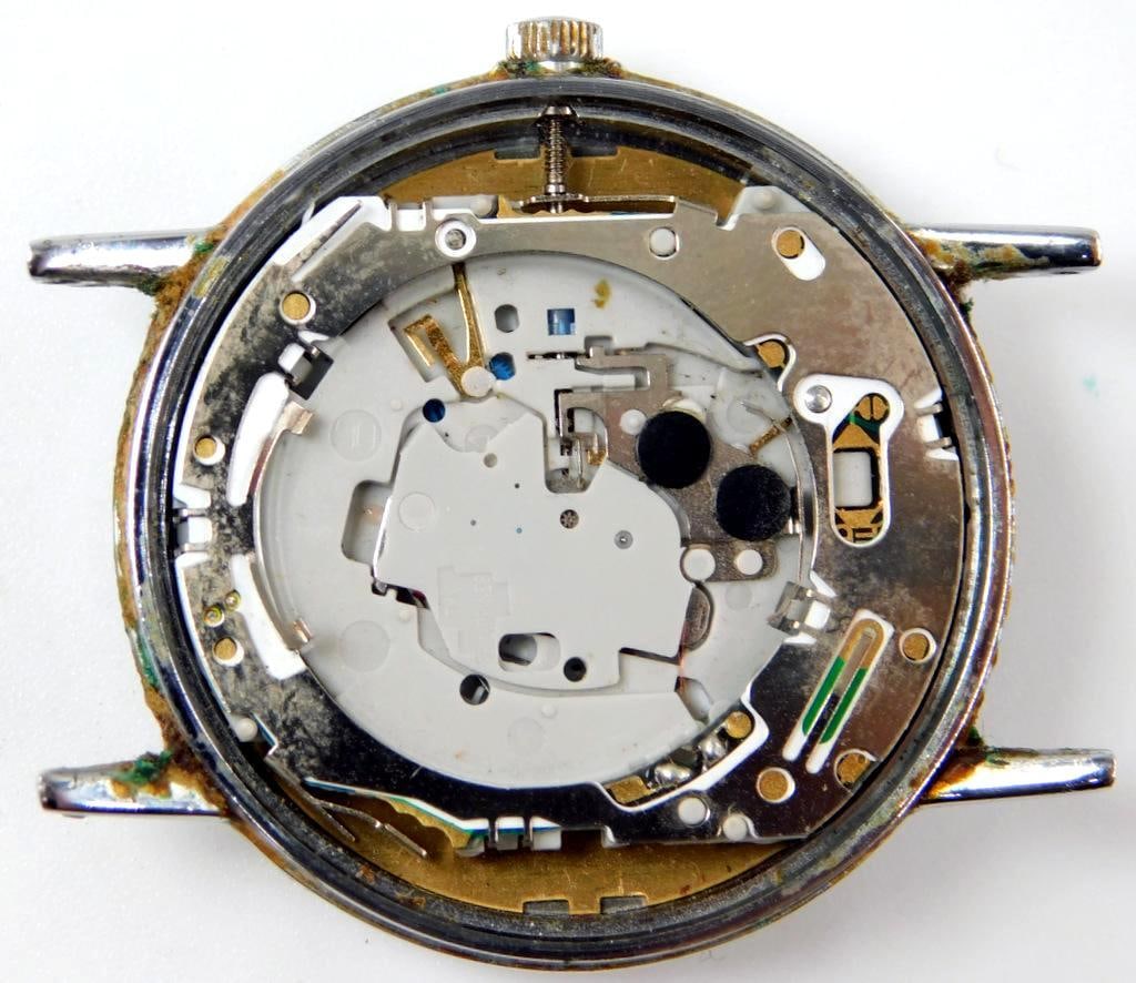Groupiing of Used Non-Working Watches - 8
