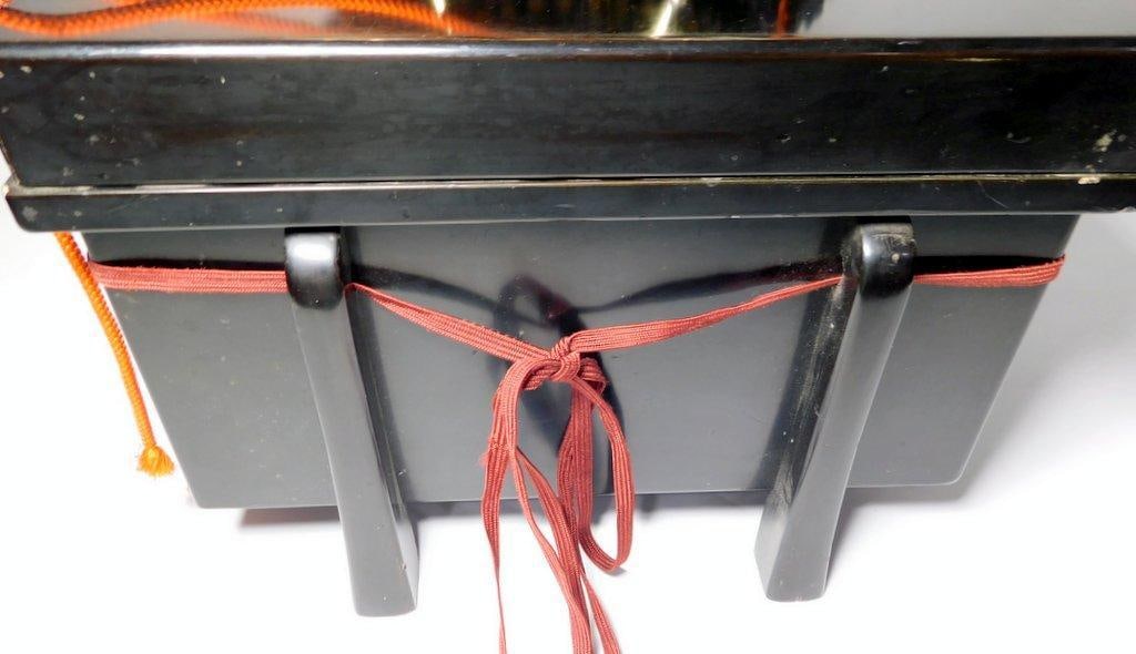 Traditional Japanese Kabuto Helmet w/ Decorative Lacquer Box - 4