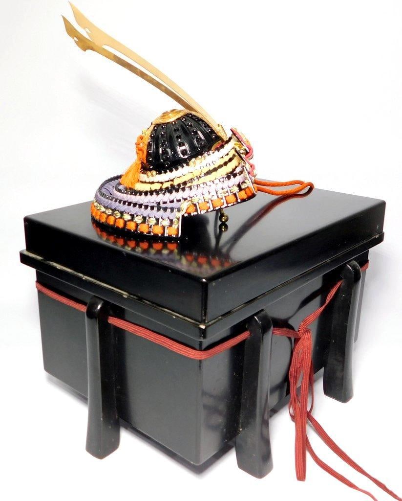 Traditional Japanese Kabuto Helmet w/ Decorative Lacquer Box - 7