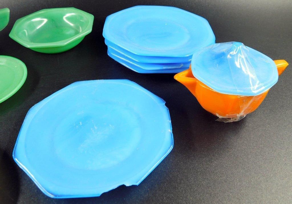 Child-size Jadite Porcelain Dishware, Various Pieces - 11