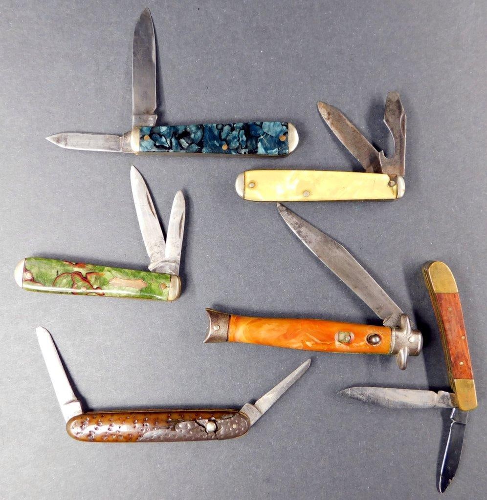 (Lot of 6) Various Knives for Parts or Repair: (Lot of 6) Various Knives for Parts or Repair Please see knives as shown Switch blade lock is broken Others have Chips or Abrasions on exterior 