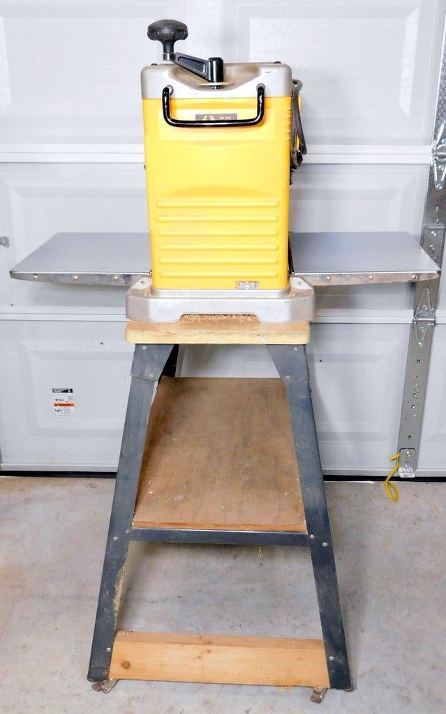 DeWalt DW735 13-Inch Thickness Planer on Rolling Stand - 6