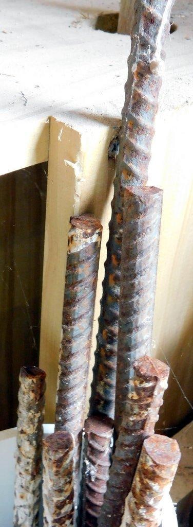 Seven Steel Reinforcement Rebar Rods - 4