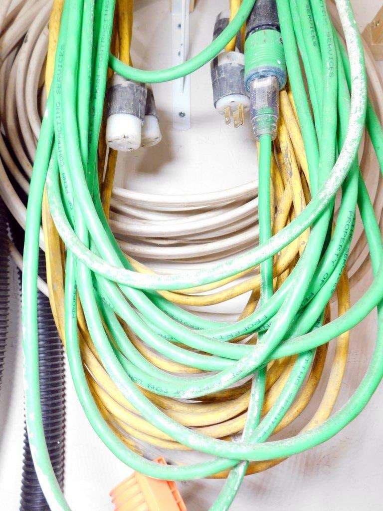 Heavy-Duty Extension Cords and Accessories - 4