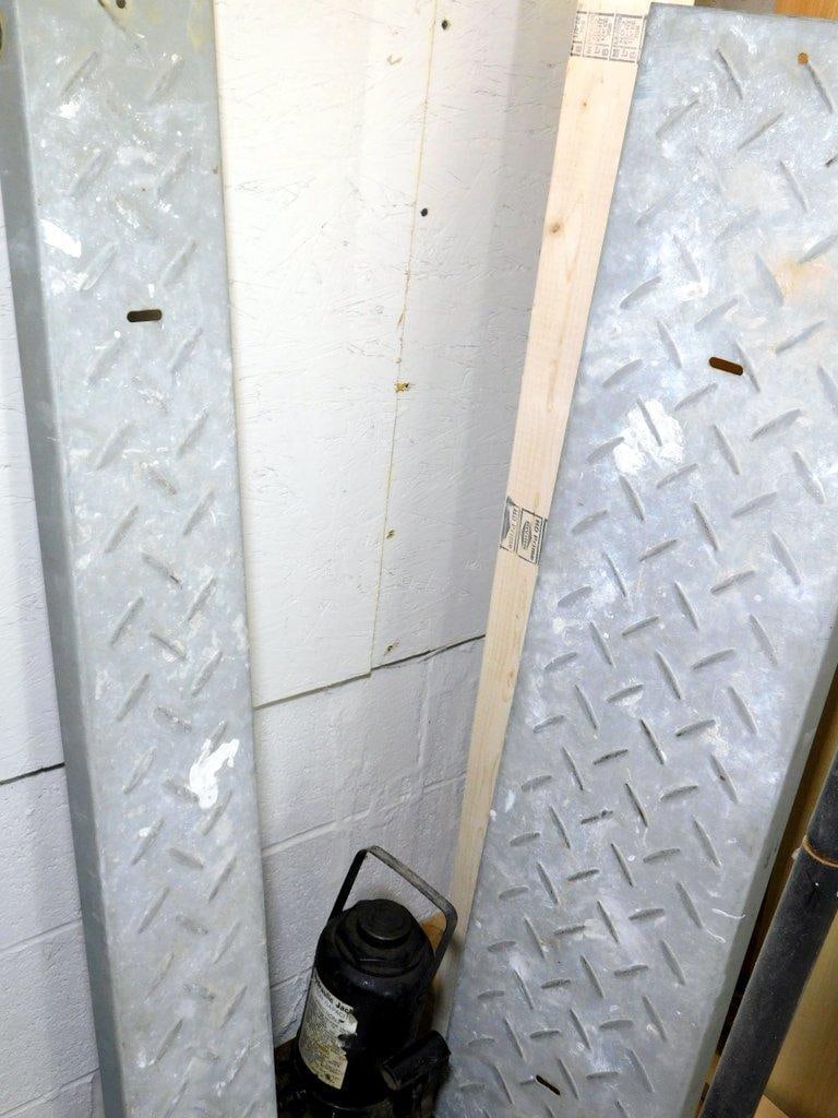 3.5-Ton Floor Jack, 20-Ton Hydraulic Bottle Jack, and Two Diamond Plate Ramps - 2