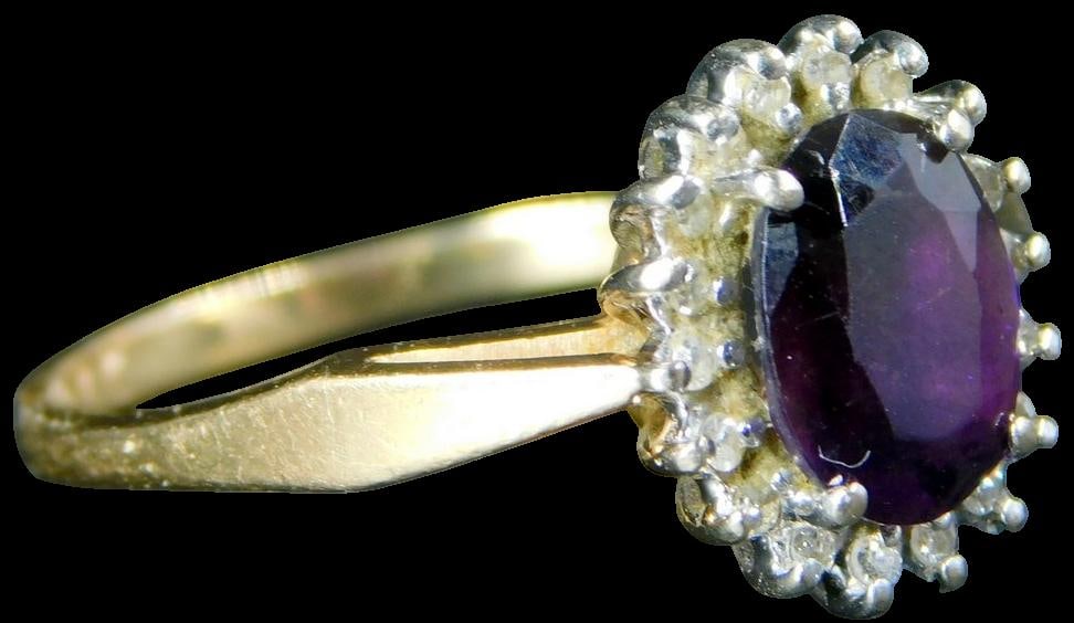 14K Gold Ladies Ring w/ Diamonds and Amethyst - 6