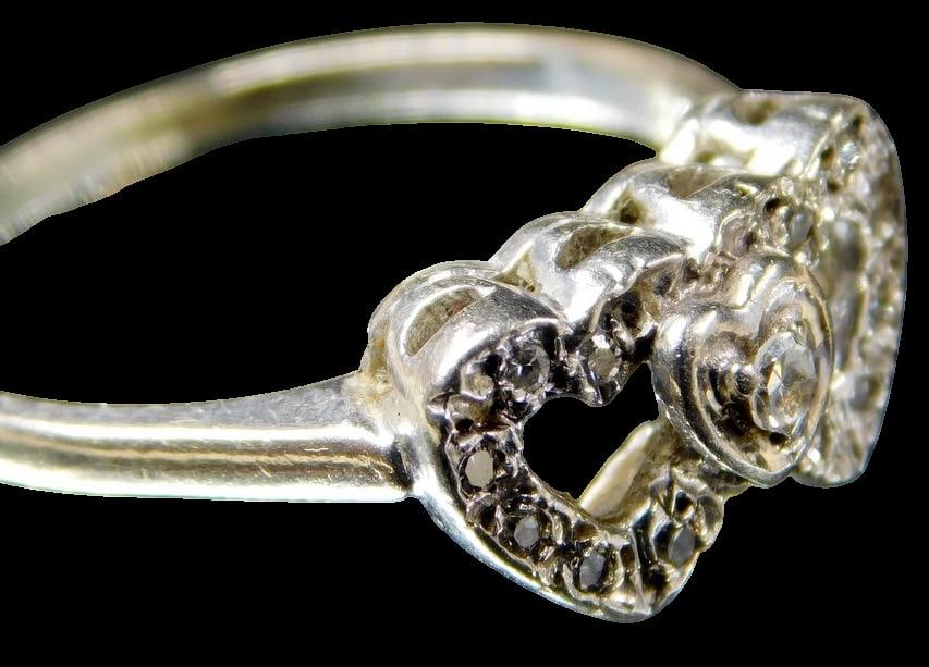 Ladies 10K Gold and Diamonds Heart Ring - 2