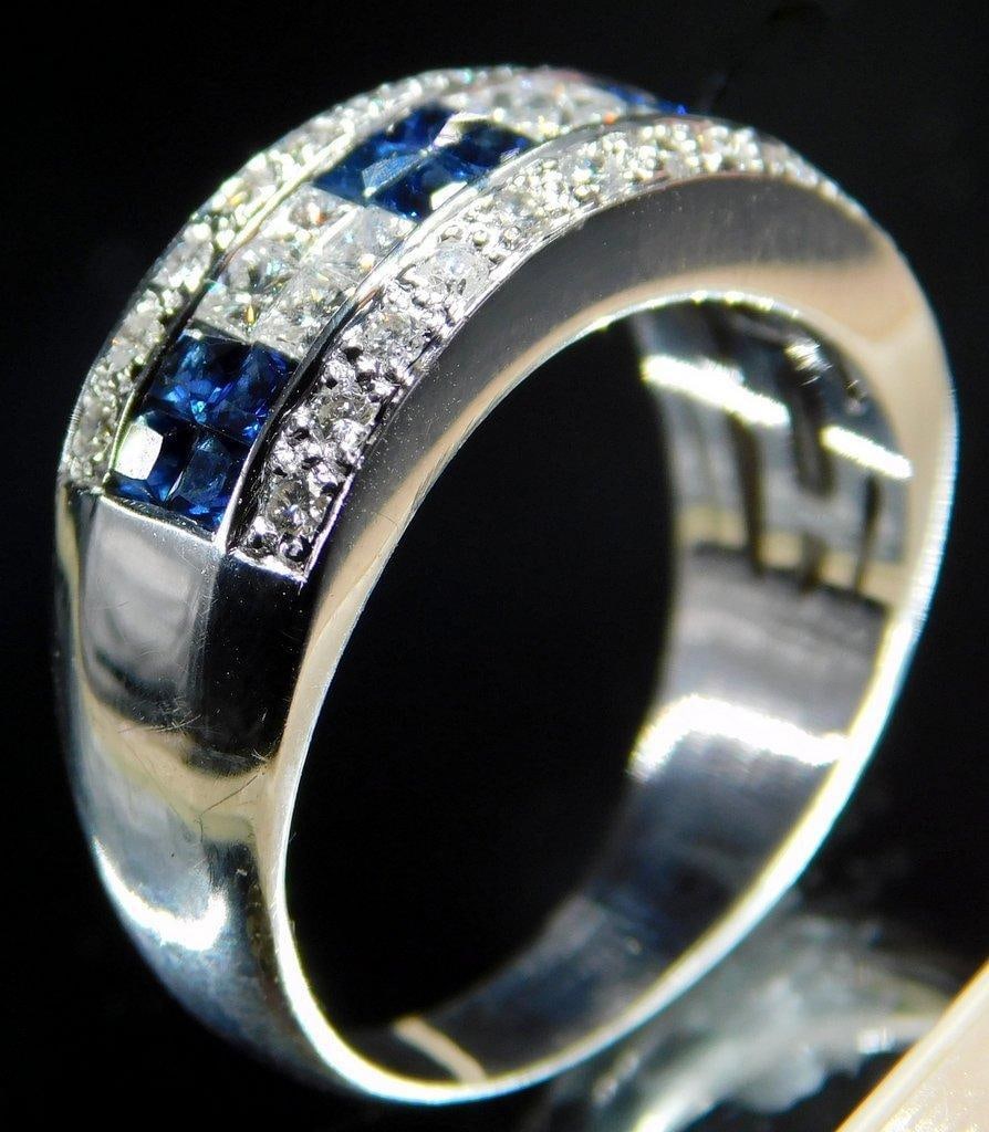 18K White Gold Diamond and Sapphire Ladies Ring - 5