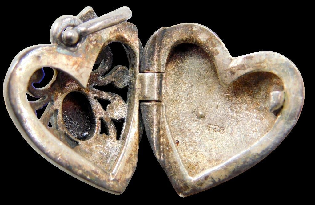 Grouping of Various Sterling Silver Jewelry Pieces, (5) - 8