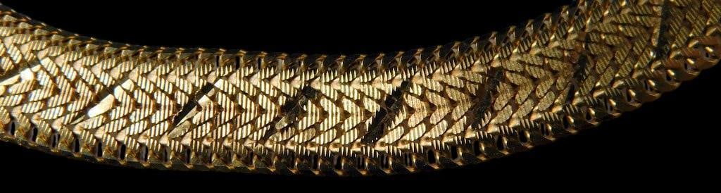 14K Gold Italian Necklace w/ Textured Design - 2