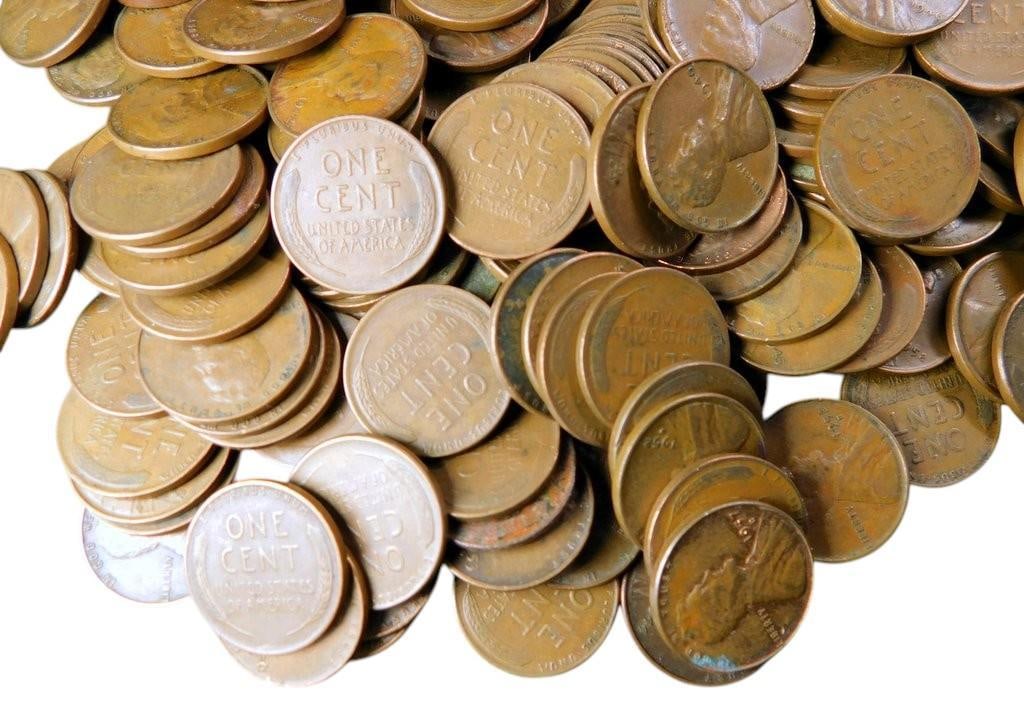 Pile of U.S. Wheat Pennies - Assorted Dates and Mint Marks - 5