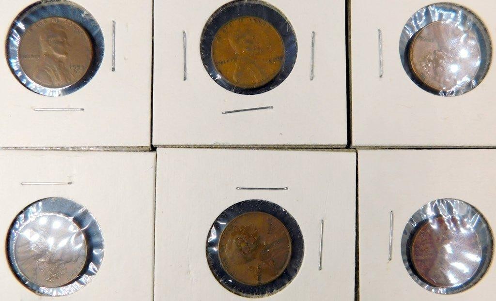Grouping of Lincoln Wheat Pennies in Holders, (51) - 10