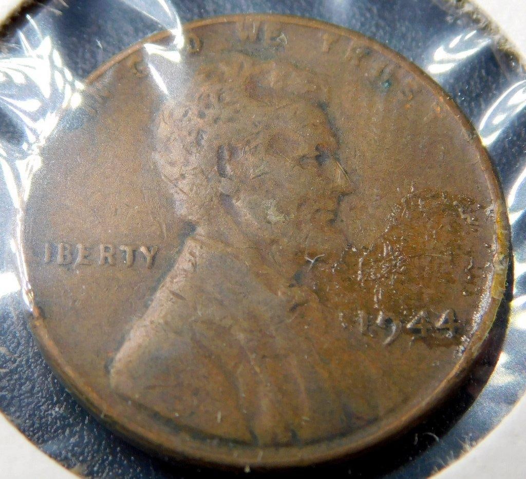 Grouping of Lincoln Wheat Pennies in Holders, (51) - 16