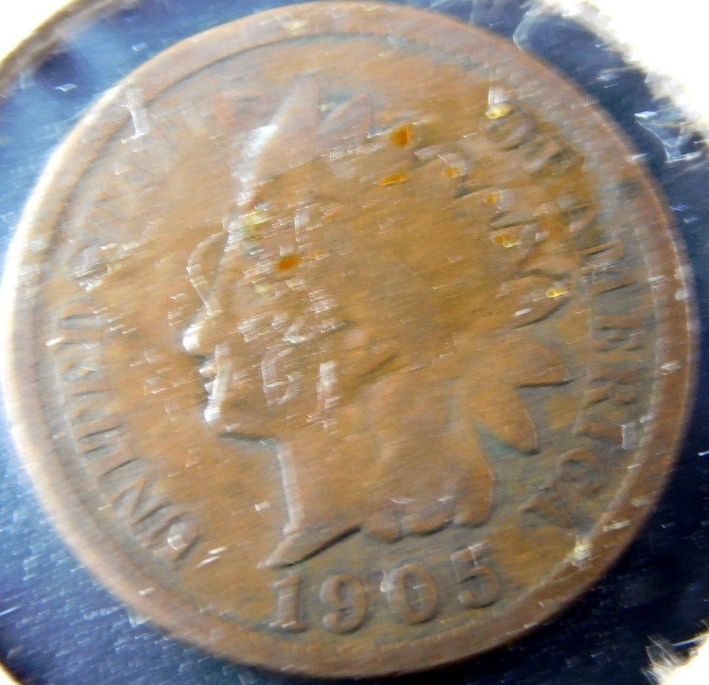 Grouping of Lincoln Wheat Pennies in Holders, (51) - 19