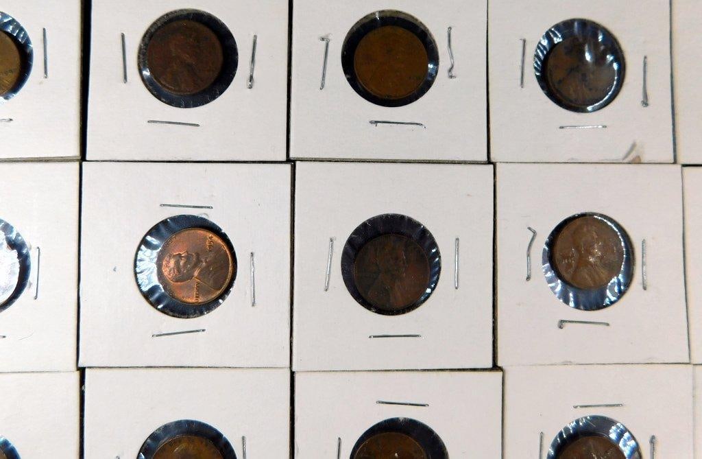 Grouping of Lincoln Wheat Pennies in Holders, (51) - 3