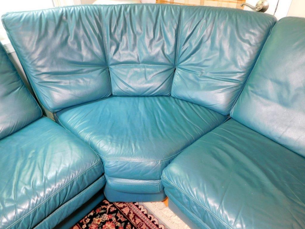 Natuzzi Salotti Leather Sectional Sofa in Green - 2