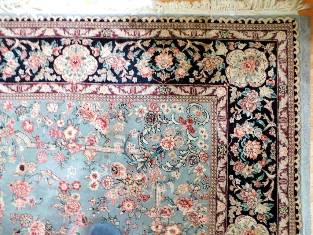 Persian-Style Area Rug w/ Floral Motif and Light Blue Field - 4