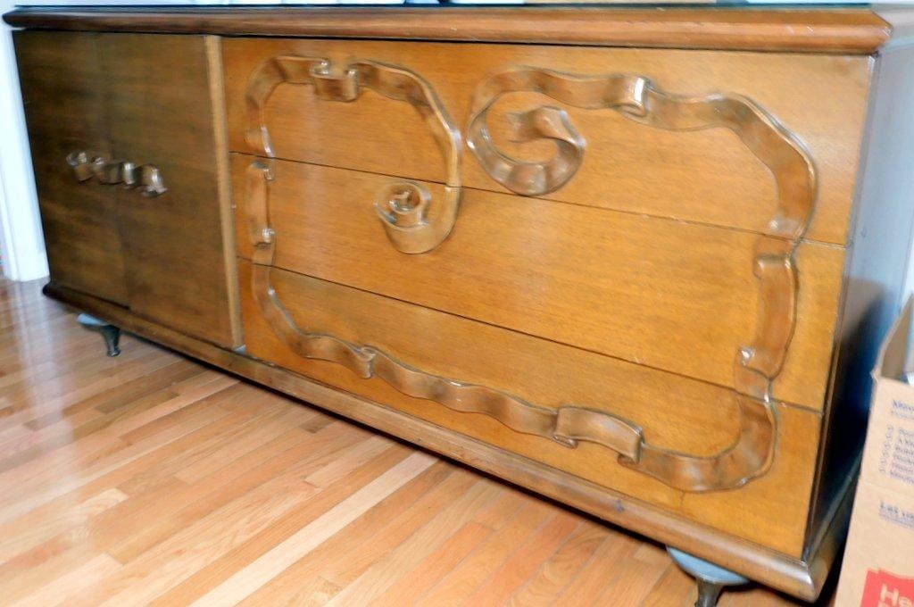Mid-Century Modern Bedroom Furniture Set w/ Ribbon Carving Detail - 18