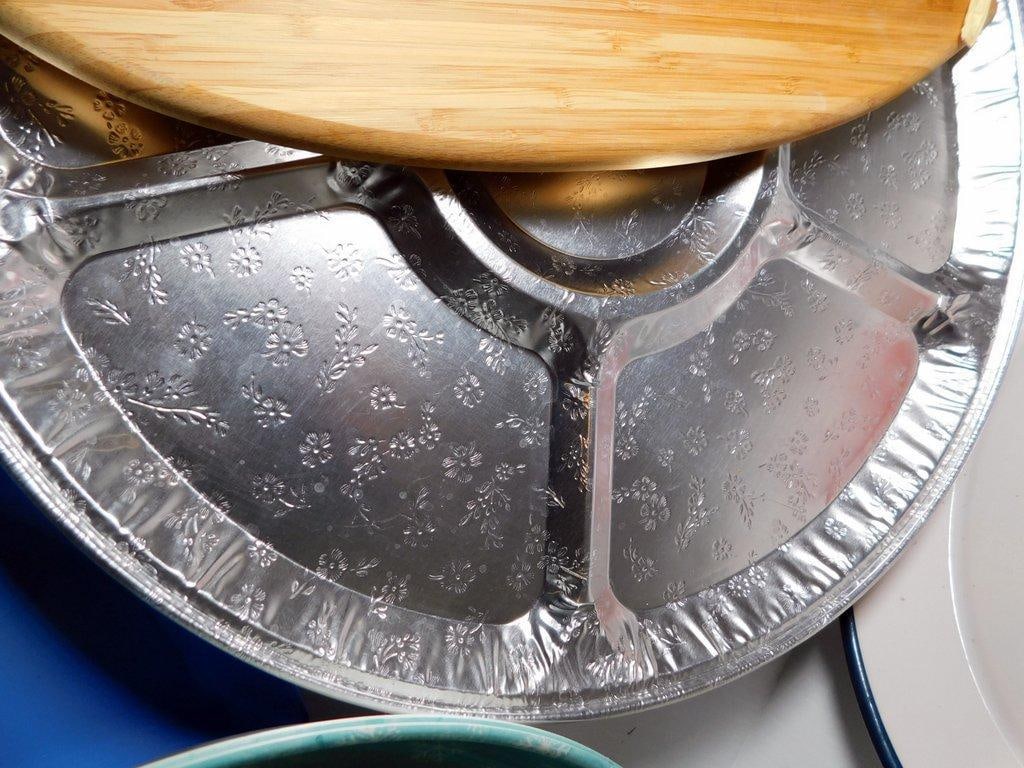 Kitchenware Including Platters, Cutting Board, and Bakeware - 6
