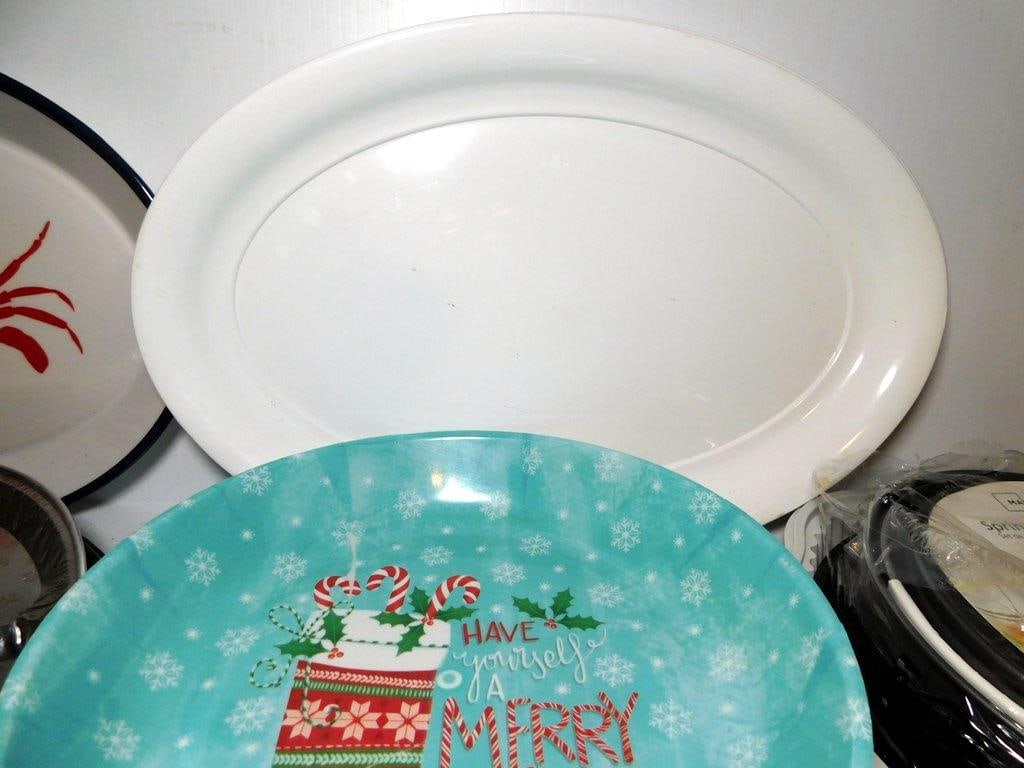 Kitchenware Including Platters, Cutting Board, and Bakeware - 8