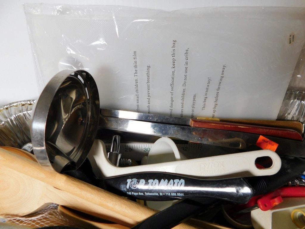 Kitchen Utensils in Aluminum Pan - 8