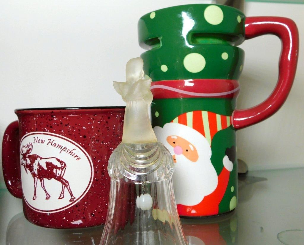 Souvenir Mugs From Various Locations Around the World - 4