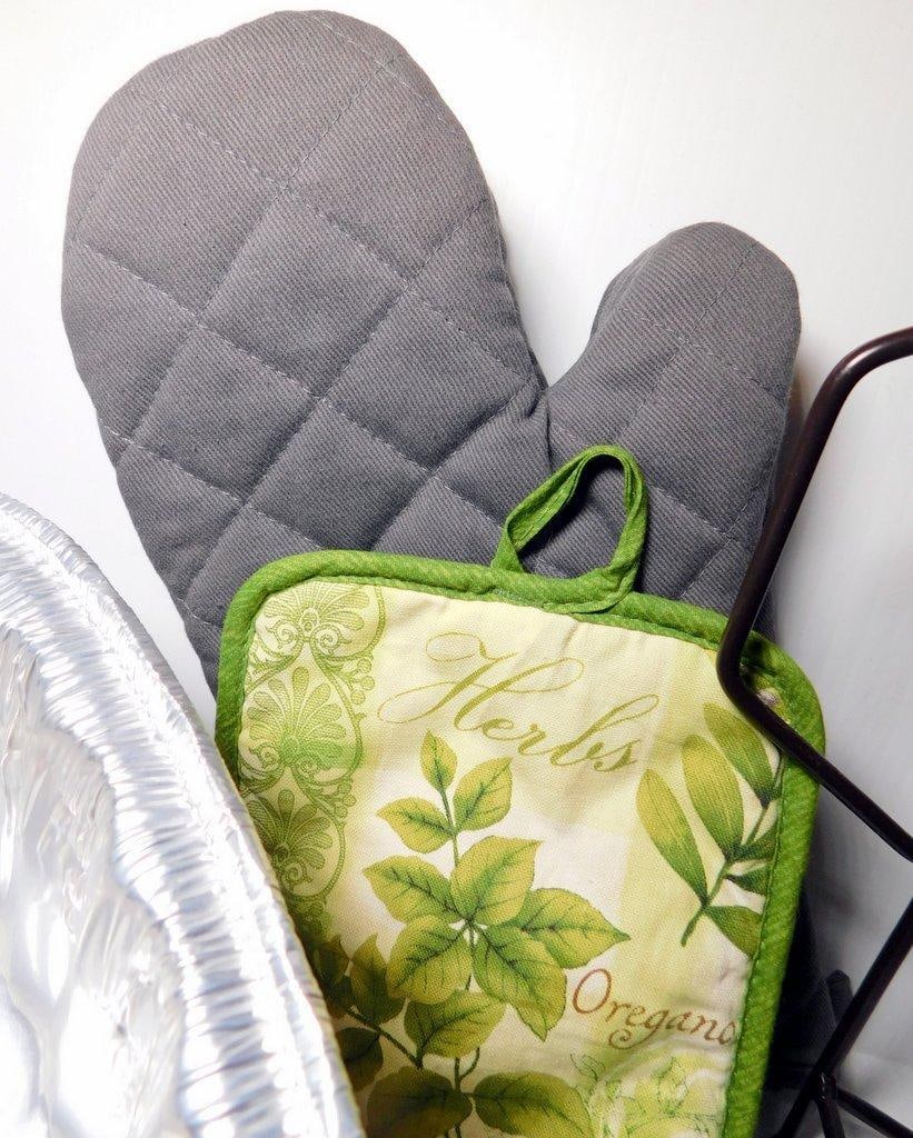 Kitchenware, Decor, and Collectibles Bundle - 6