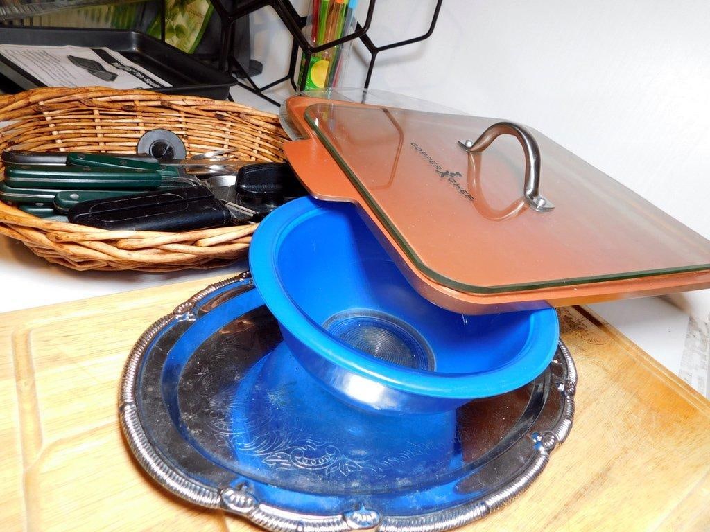 Kitchenware, Decor, and Collectibles Bundle - 8