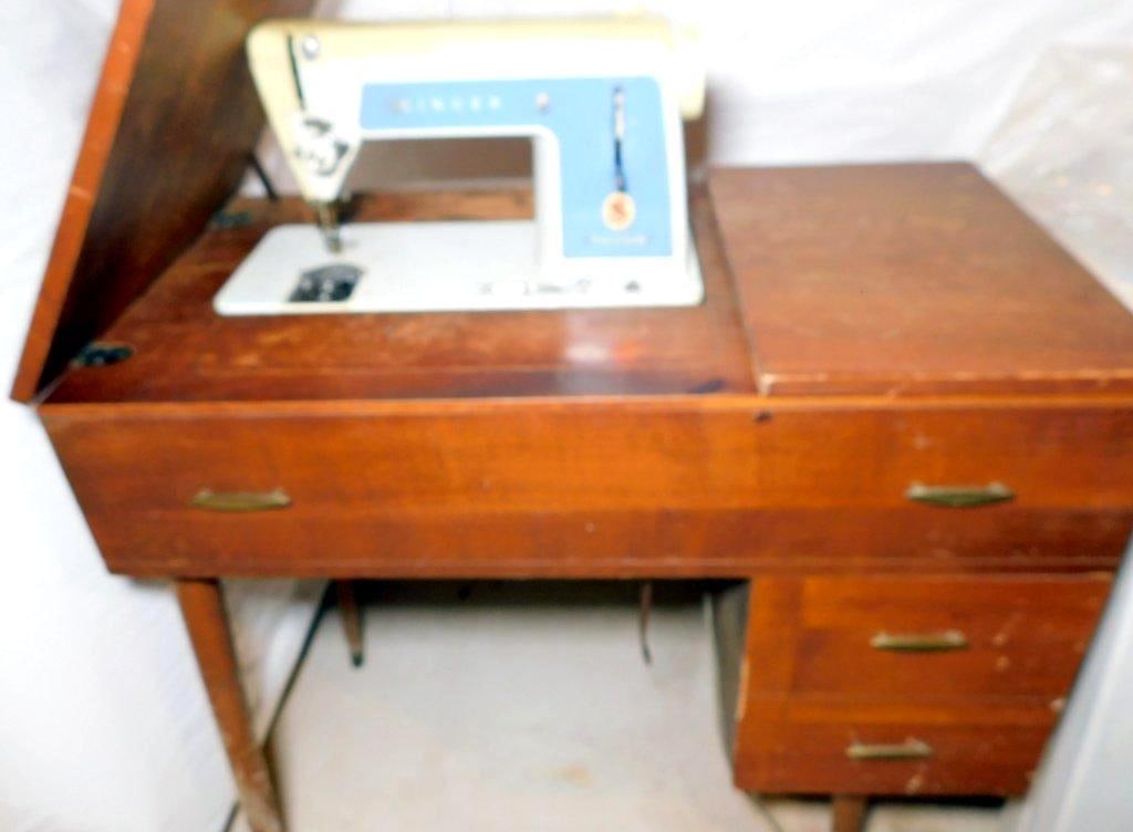 Singer Model 604 Touch & Sew Sewing Machine w/ Wood Cabinet - 2