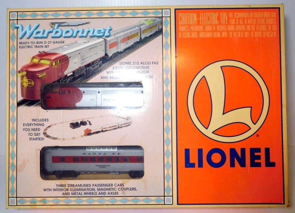 Lionel Warbonnet 212 ALCO FA2 O-27 Gauge Electric Train Set in Box (1 of 14)