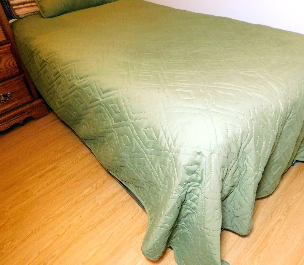 Twin Bed Frame with Storage, Green Quilt, and Mattress, (2) - 7