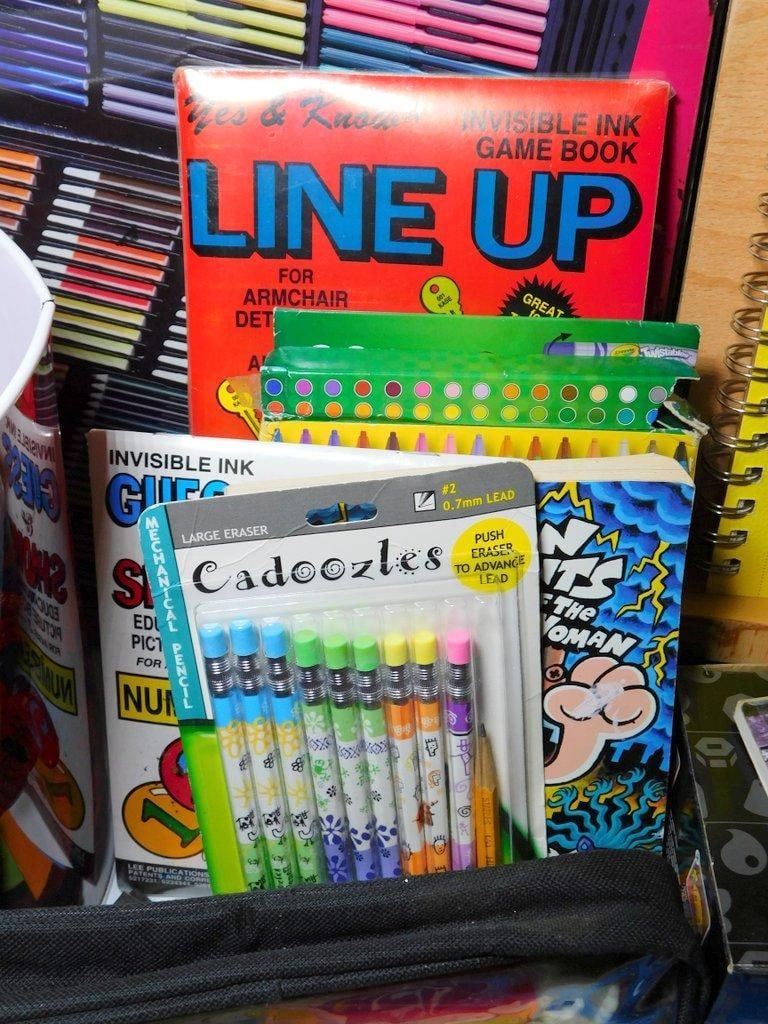 Art And Stationery Supplies With Elmer's Deluxe Artist Set - 10