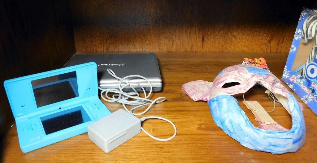 Large Grouping of Household Items, Toys, and Decorative Pieces - 15