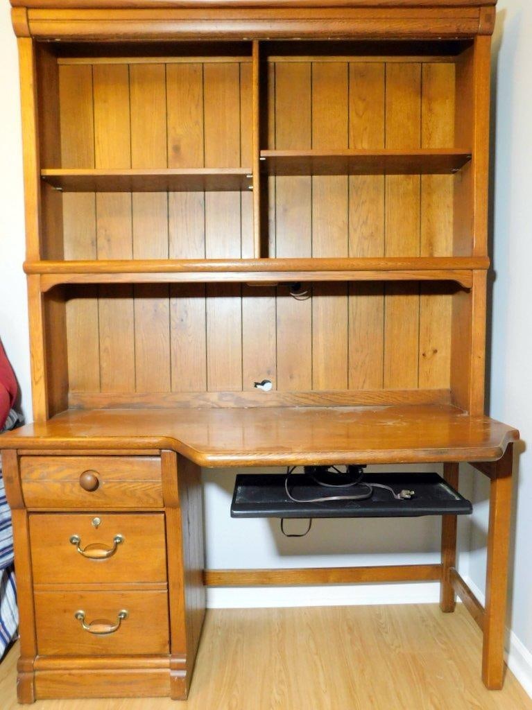 Bedroom Furniture Including Dresser, Bed, Desk, and Mirror (1 of 17)